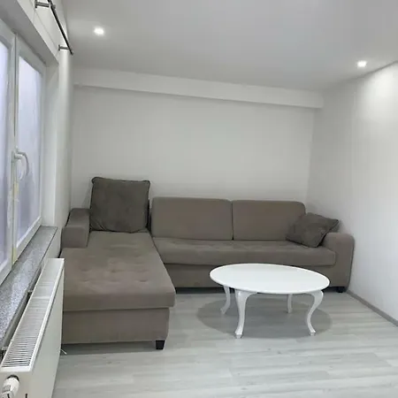 Apartman *